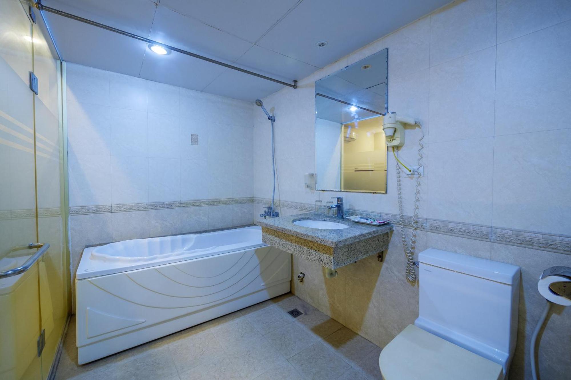 Ngan Ha Hotel Long Bien Hanoi Zewnętrze zdjęcie