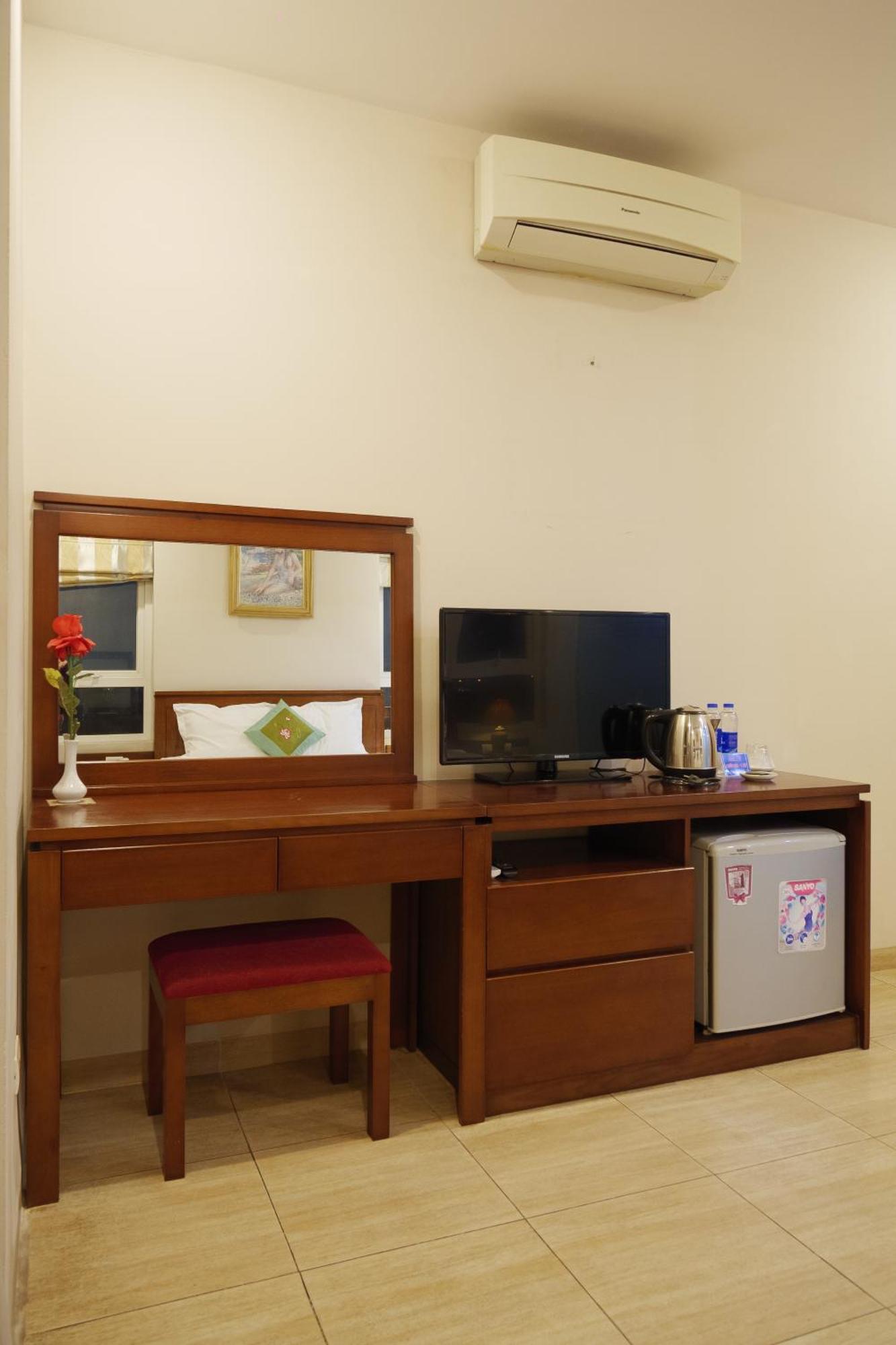 Ngan Ha Hotel Long Bien Hanoi Zewnętrze zdjęcie